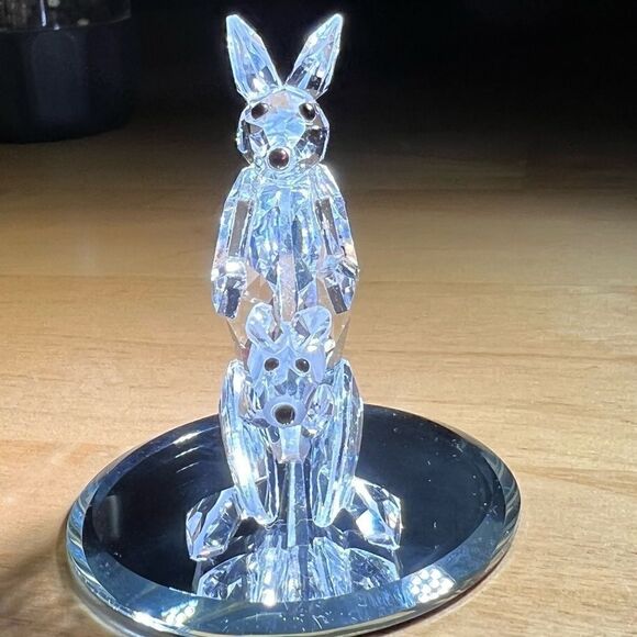 Kangaroo made of sparkly crystal - mother and baby - Picture 7 of 7